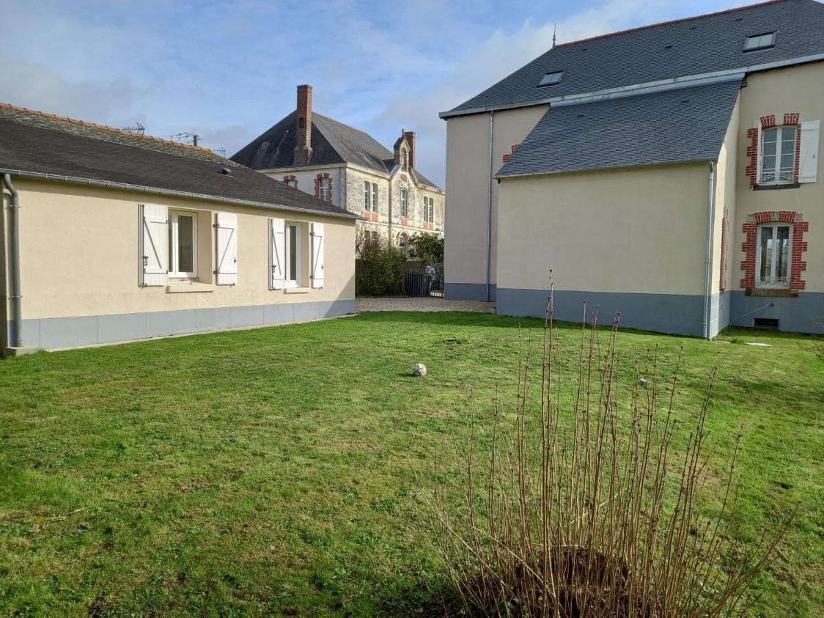 Insolite Duplex Corps-Nuds Exteriér fotografie